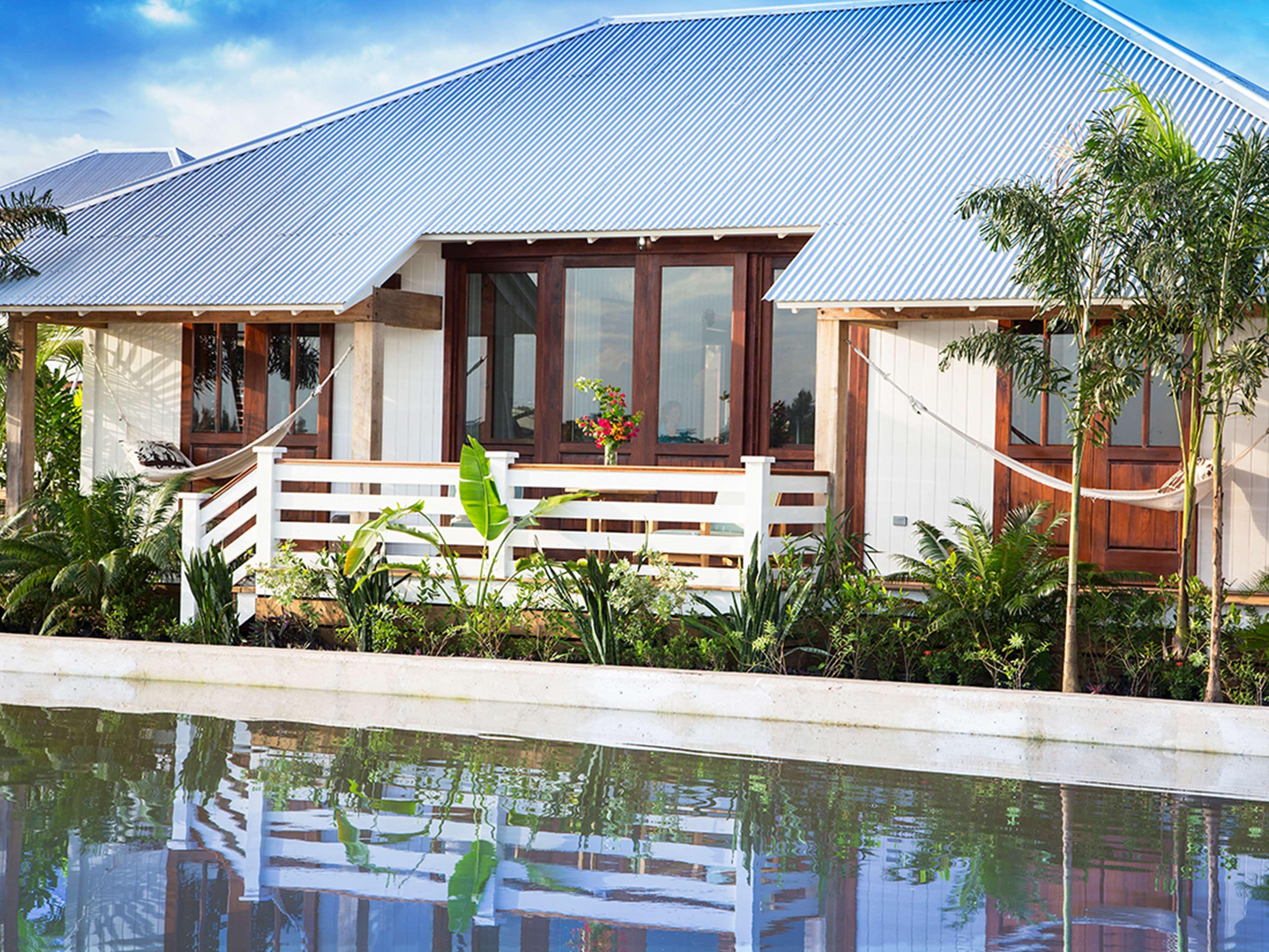 Mahogany Bay Resort And Beach Club, Curio Collection San Pedro  Exteriér fotografie